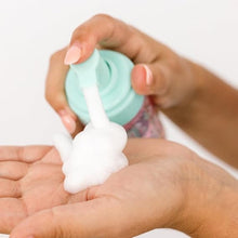 Load image into Gallery viewer, Bella & Bear Goddess Foaming Shower Gel & Bubble Bath